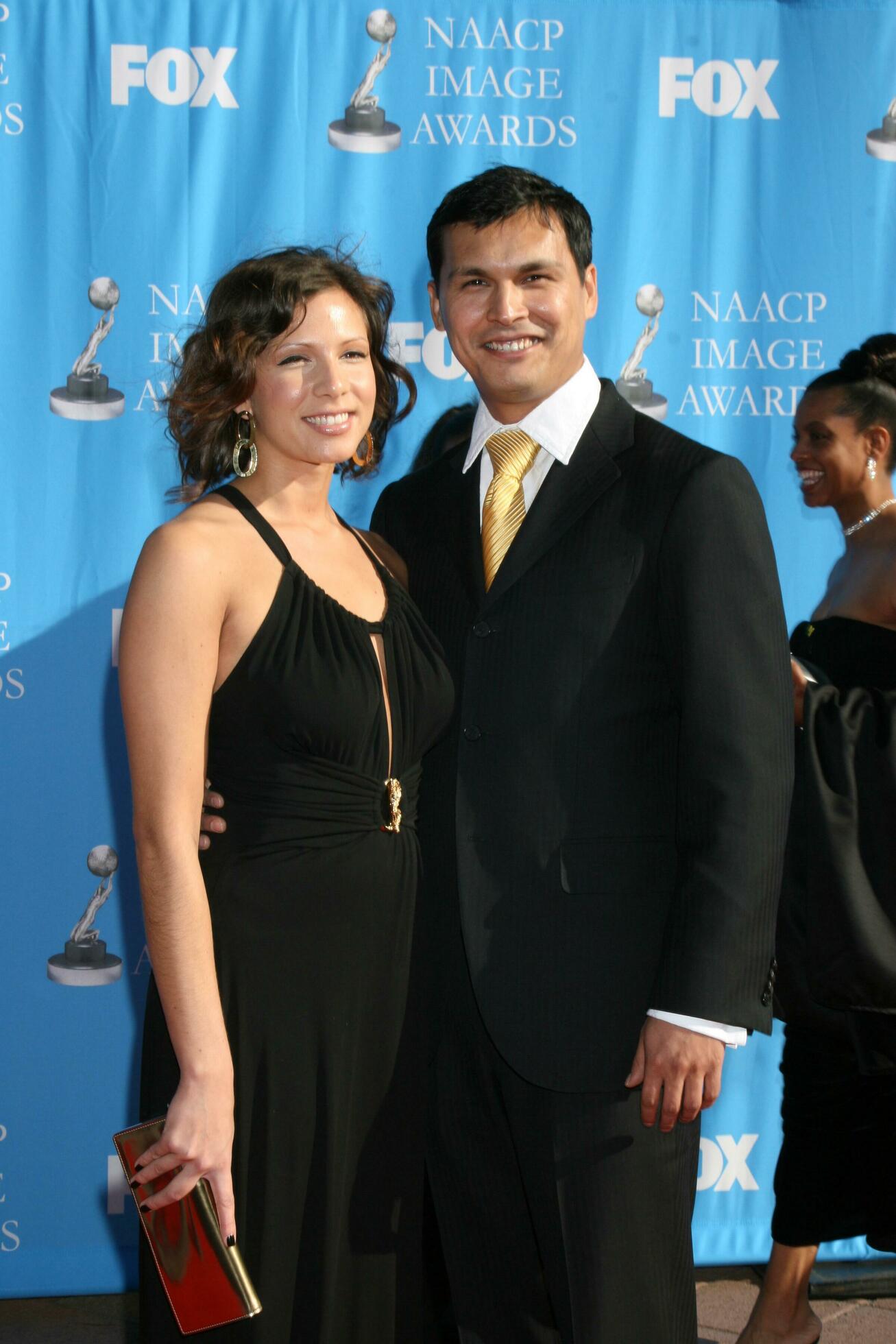 Adam Beach Imdb - 8uok55v