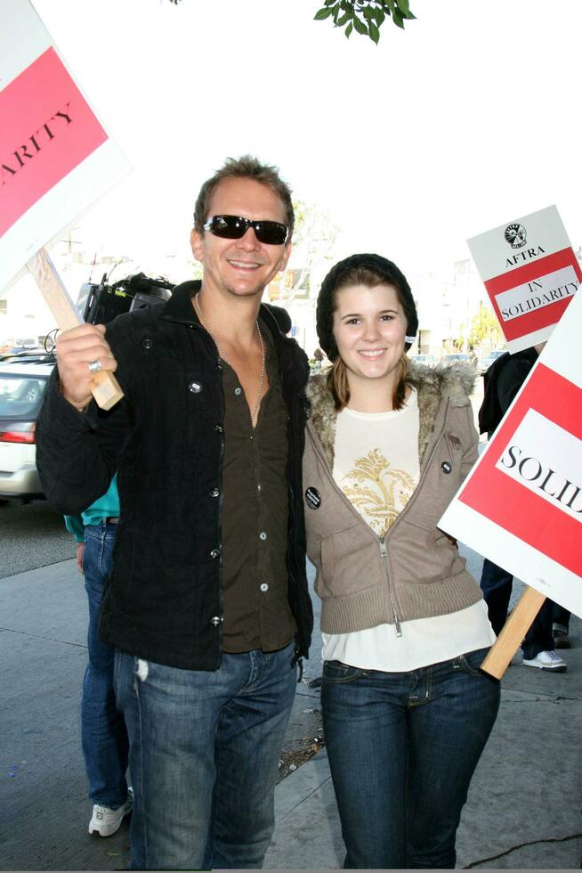Sebastian Roche  Lindze Letherman Soap Opera AFTRA Actors Support Writers Guild of America Strike CBS Television City December 17 2007 Los Angeles CA 2007 Kathy Hutchins Hutchins Photo