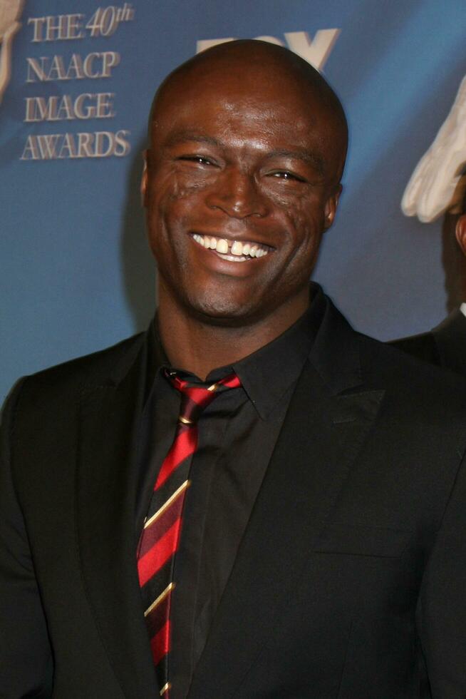 Seal arriving at the 40th Annual NAACP Image Awards at the Shrine Auditorium in Los Angeles CA on February 12 2009 2009 Kathy Hutchins Hutchins Photo