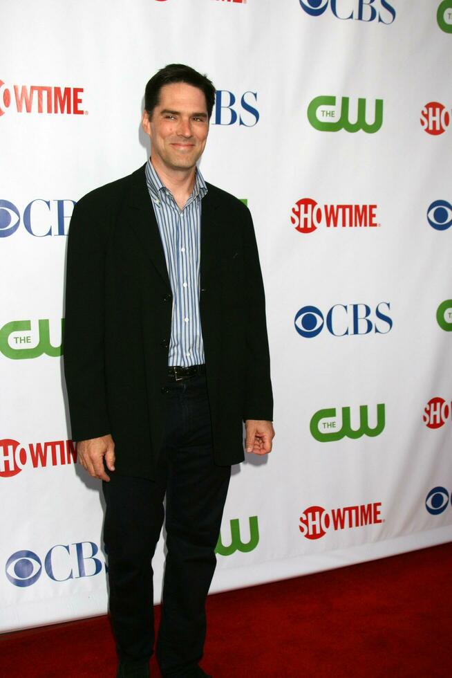 Thomas Gibson llegando a el cbs tca verano 08 fiesta a bulevar 3 en los angeles California en julio 18 2008 2008 kathy hutchins hutchins foto