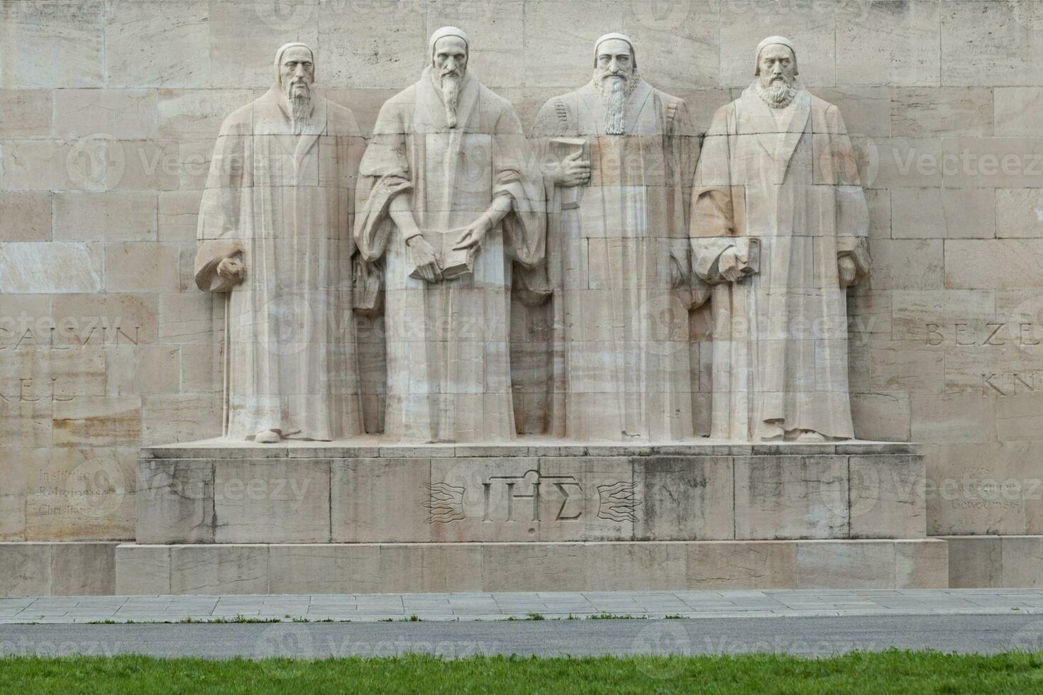 Reformation Wall in Geneva photo