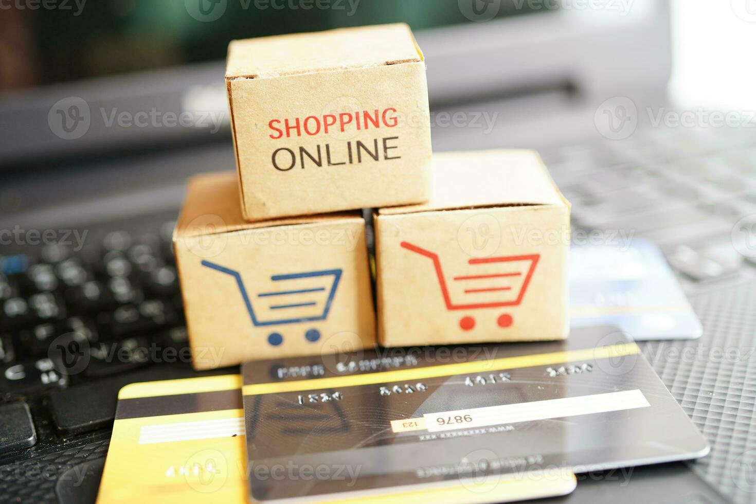 Online shopping, Shopping cart box with credit card , import export, finance commerce. photo