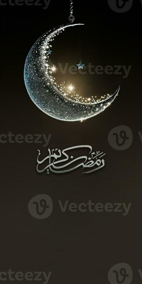 Arábica caligrafía de Ramadán kareem con 3d prestar, Exquisito creciente Luna y colgando brillante estrella en negro antecedentes. foto