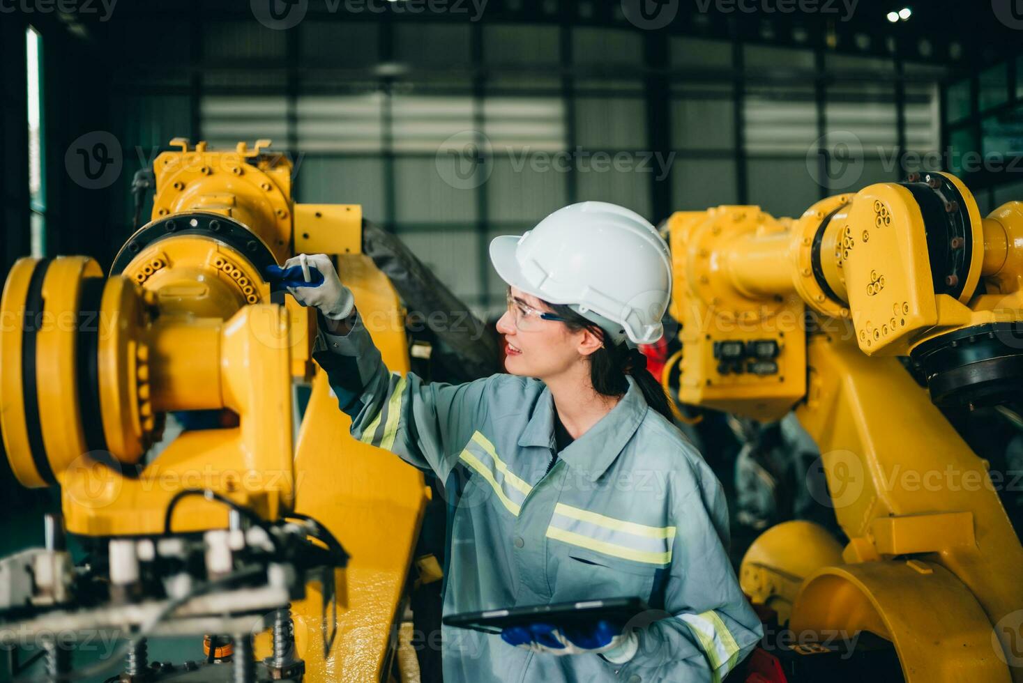 Robotic engineer conduct regular maintenance by inspecting, testing, and running software test to ensure robot stay in standard condition.Recording, reporting damaged, uncompleted items to supervisor photo