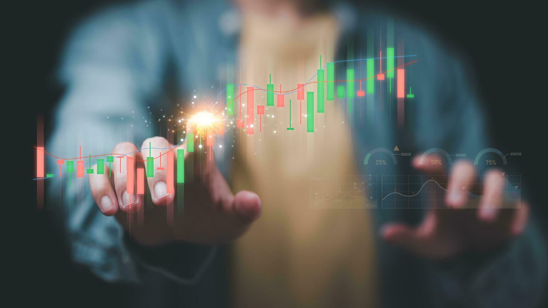 inversores que analizan gráficos de negociación del mercado de valores, gráficos e indicadores de precios técnicos, datos de gráficos de acciones de negocios y tecnología, concepto de inversión y comercio de acciones, análisis de comercio de divisas foto