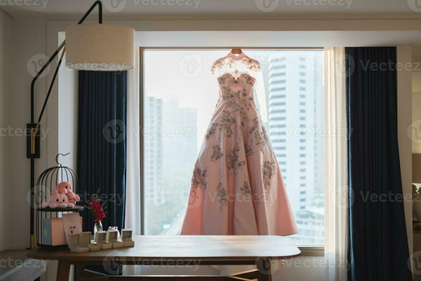 rosado novia vendaje vestido de Boda ceremonia foto