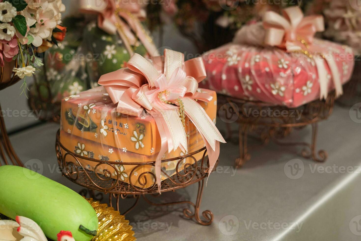 tray of gifts from the groom to the family of bride photo