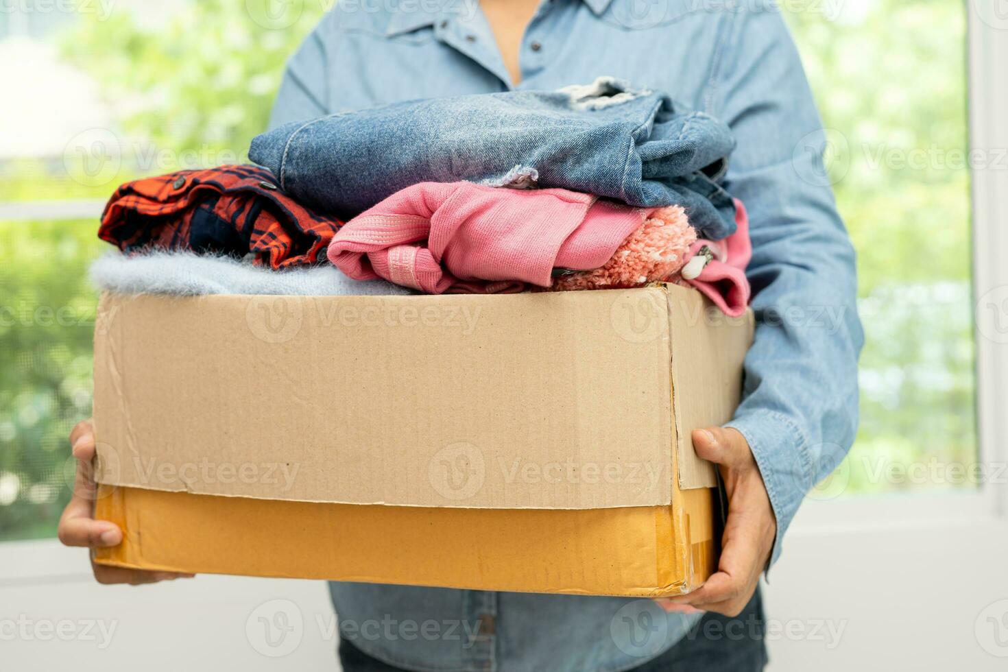 CAJAS DE ROPA USADA