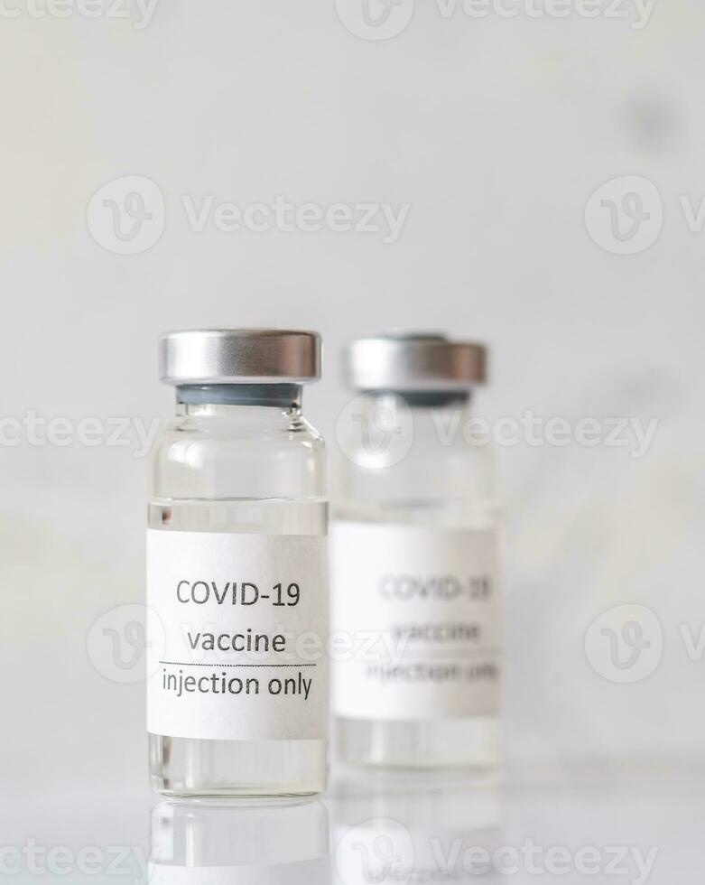 coronavirus vacuna tubos foto