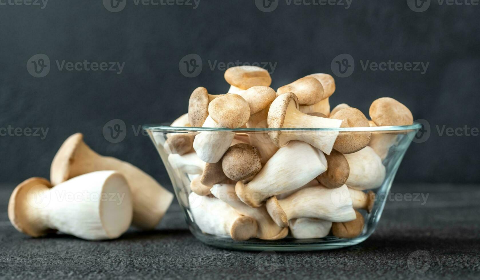 Raw king oyster mushrooms photo