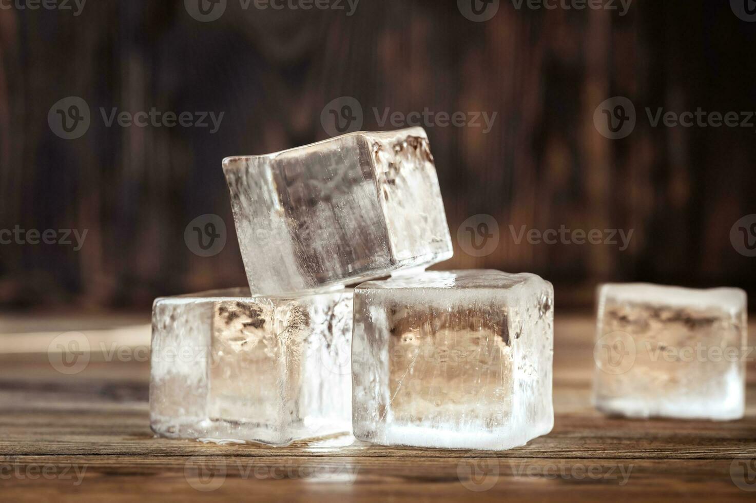 cristal claro hielo cubitos foto