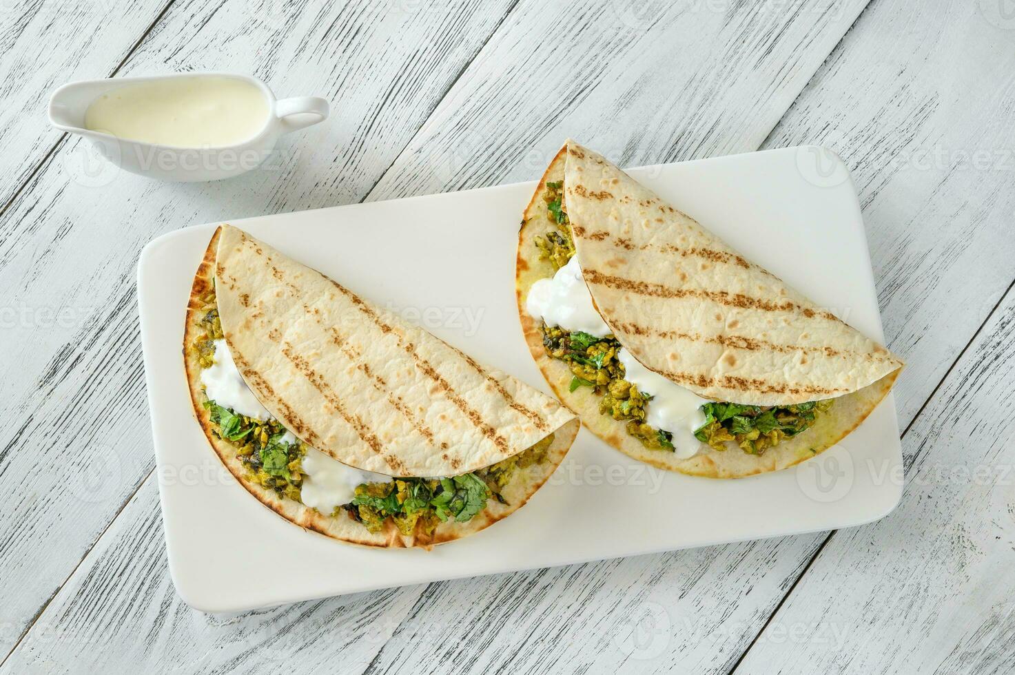 Indian Egg And Spinach Wraps 24217142 Stock Photo At Vecteezy Indian Egg And Spinach Wraps 24217142 Stock Photo At Vecteezy