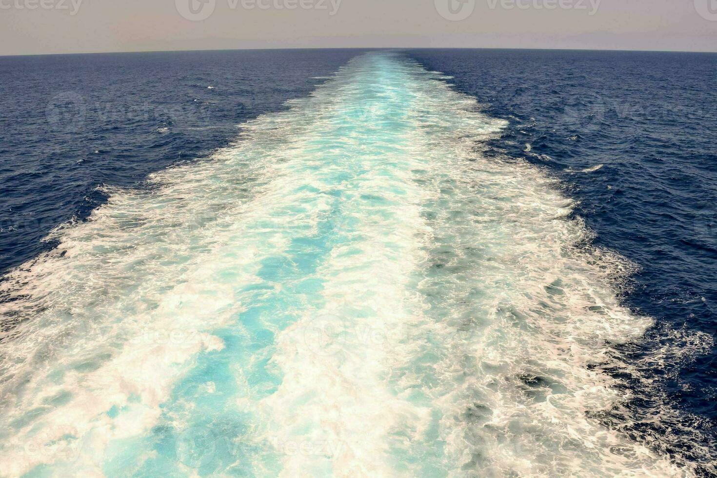 Sea with waves photo