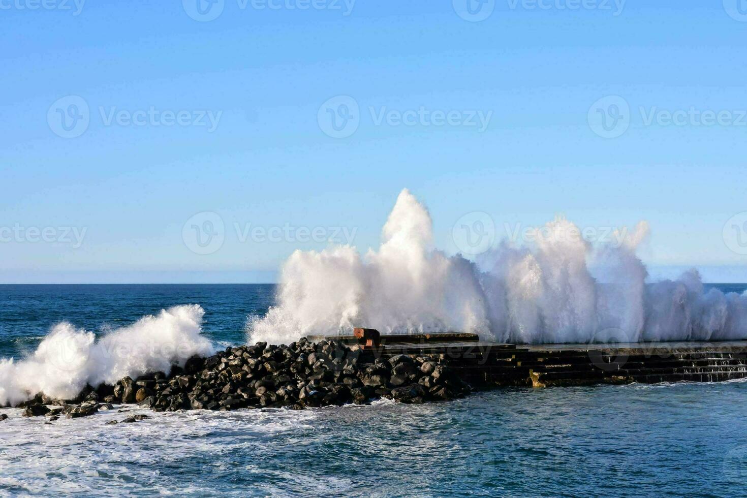 vista panorámica al mar foto