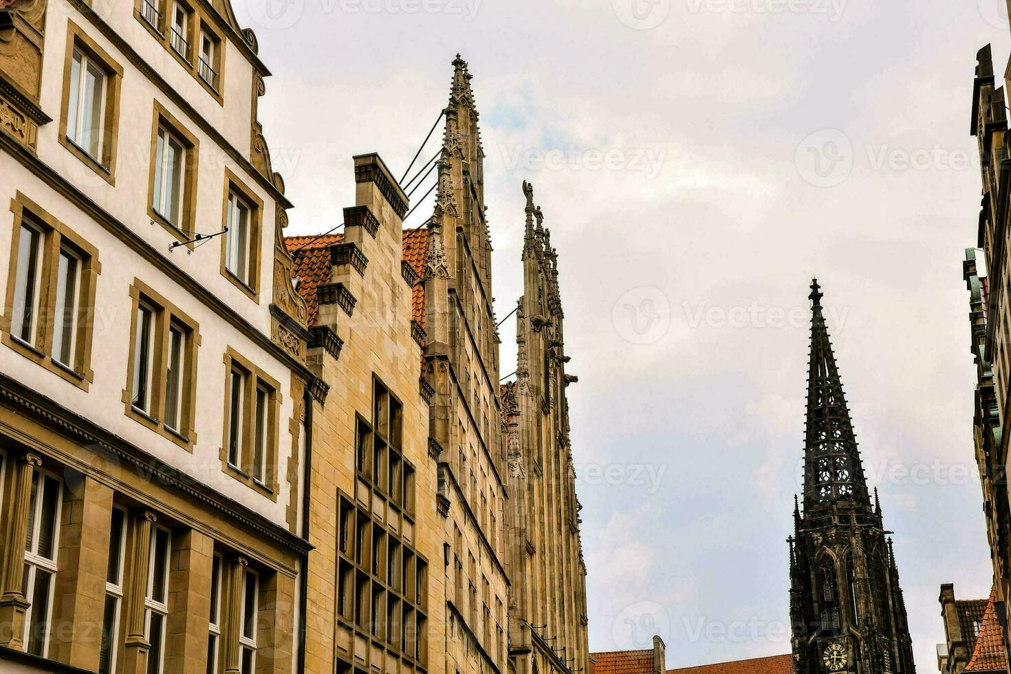 City buildings view photo