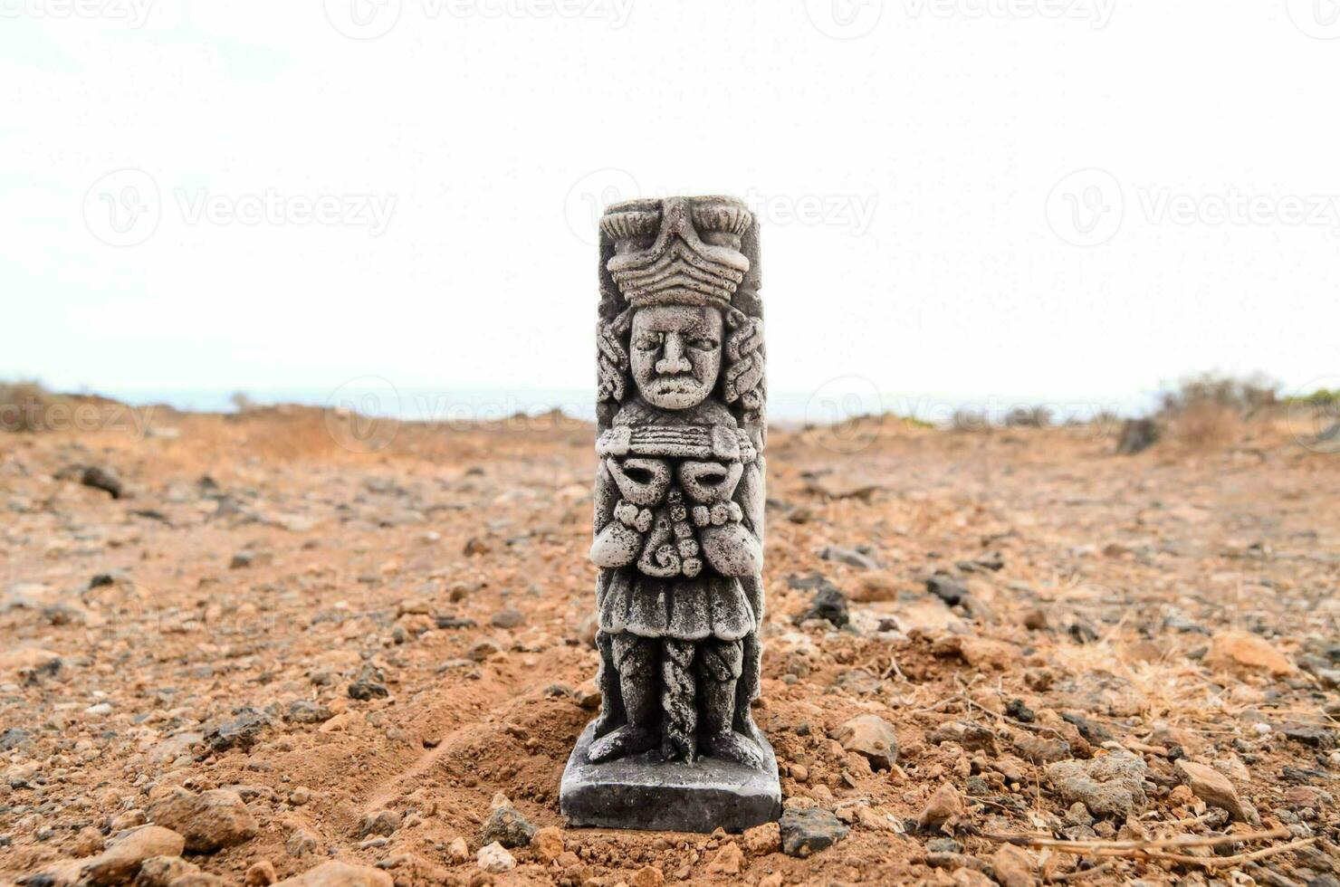 Mayan figurine close-up photo