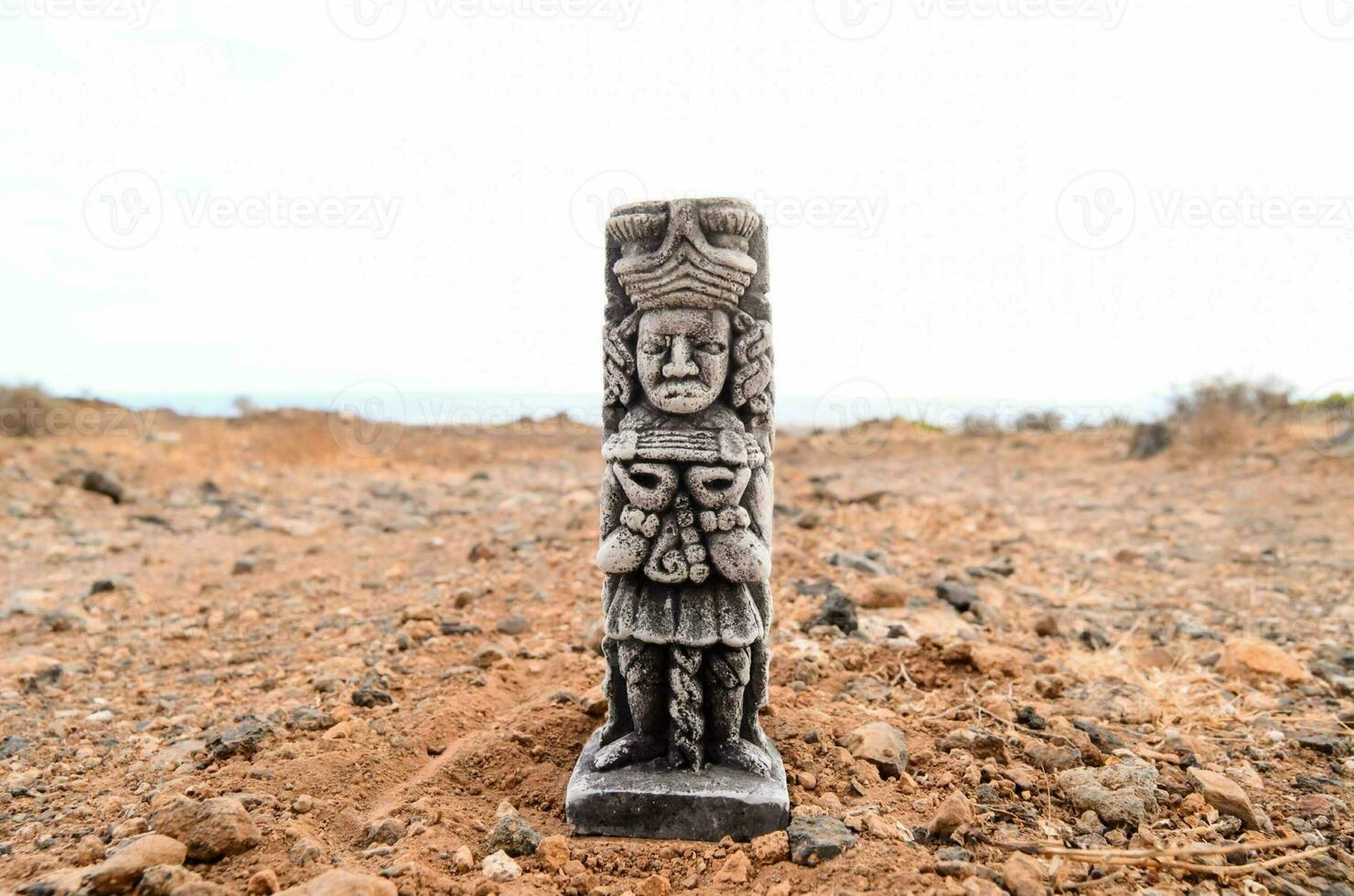 Mayan figurine close-up photo