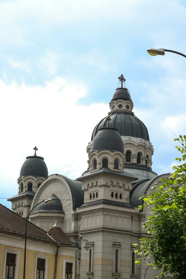 arquitectónico edificios encontró en el histórico centrar de targul mures foto