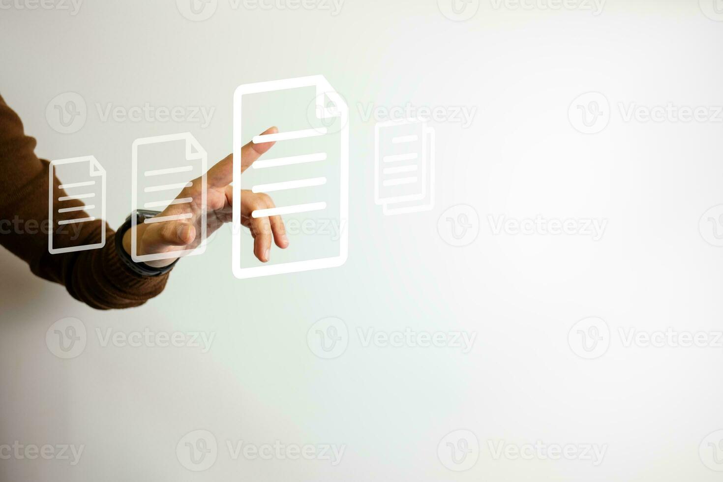 sistema de gestión de documentos dms, gestión de base de datos de documentos en línea, organización de documentos organizados, procesos automatizados para gestionar archivos, erp empresarial eficiente, tecnología empresarial. foto