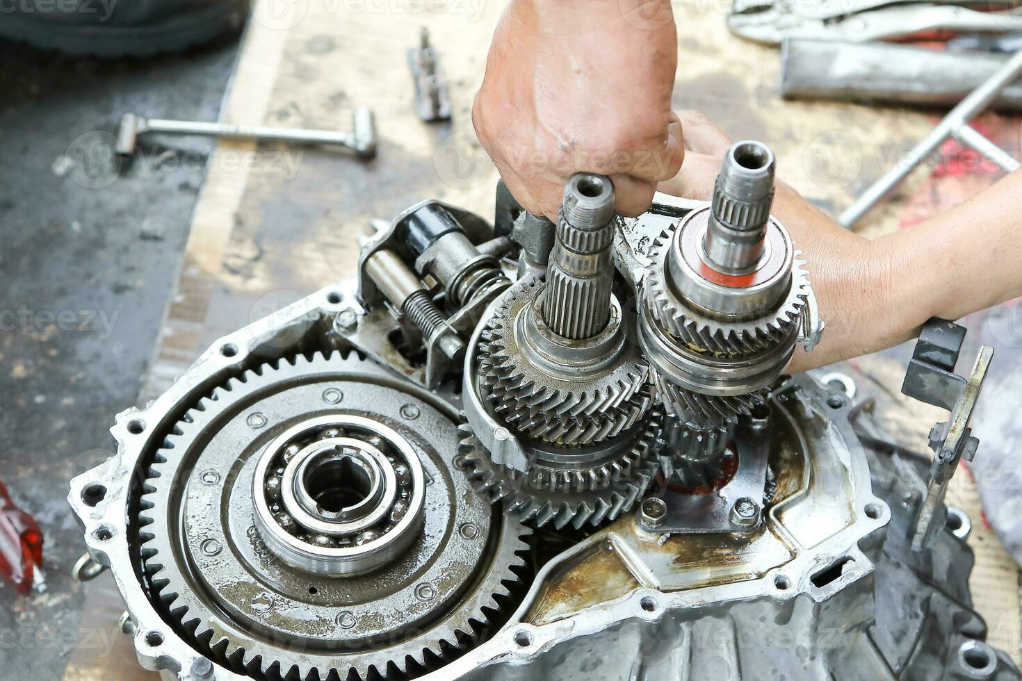 Car Auto Gear Box Repair fix photo