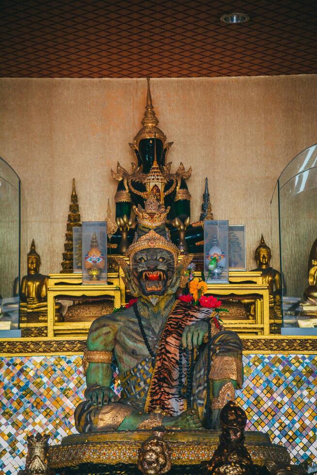 pu chao mismo frase santuario samut prakan provincia, tailandia foto