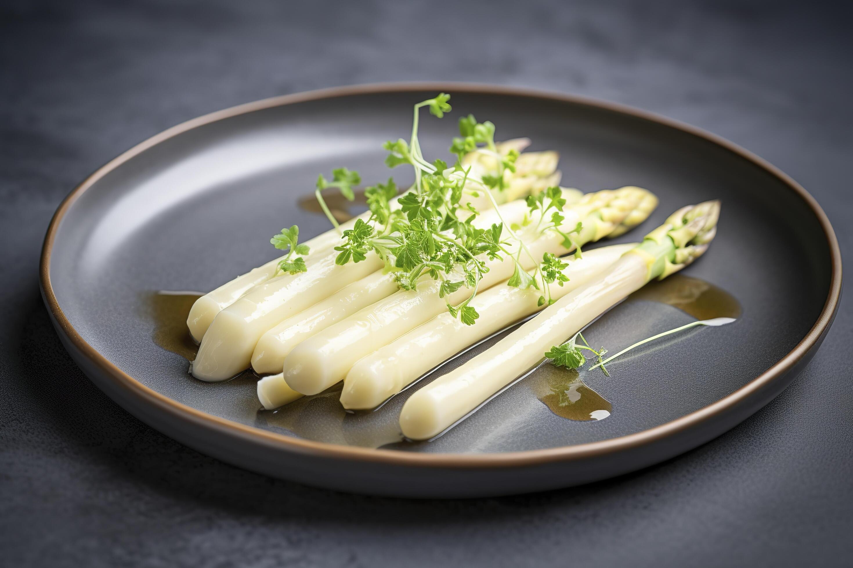 Modern Style Traditional Steamed White Asparagus with Cured Ham and