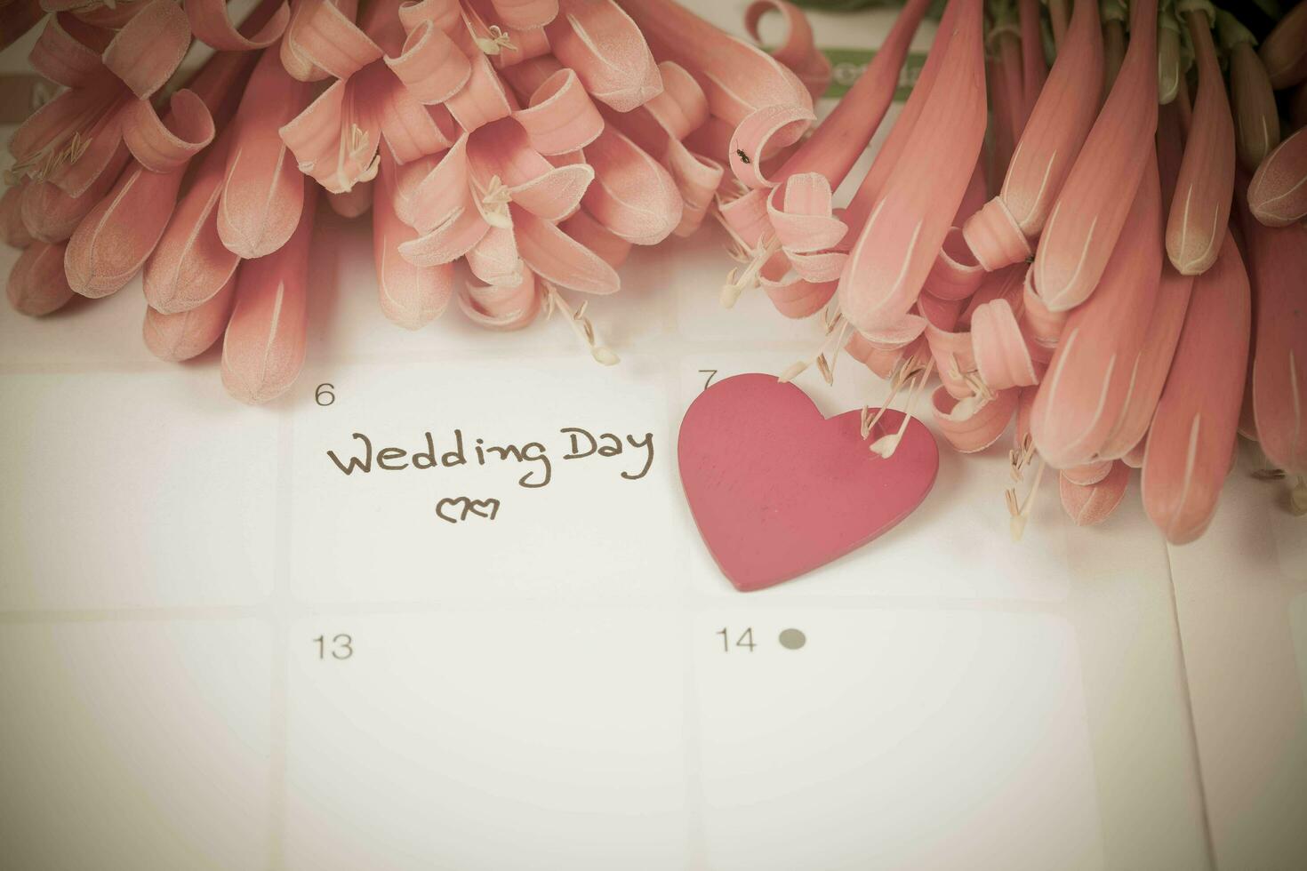 Reminder Wedding day in calendar planning with color photo