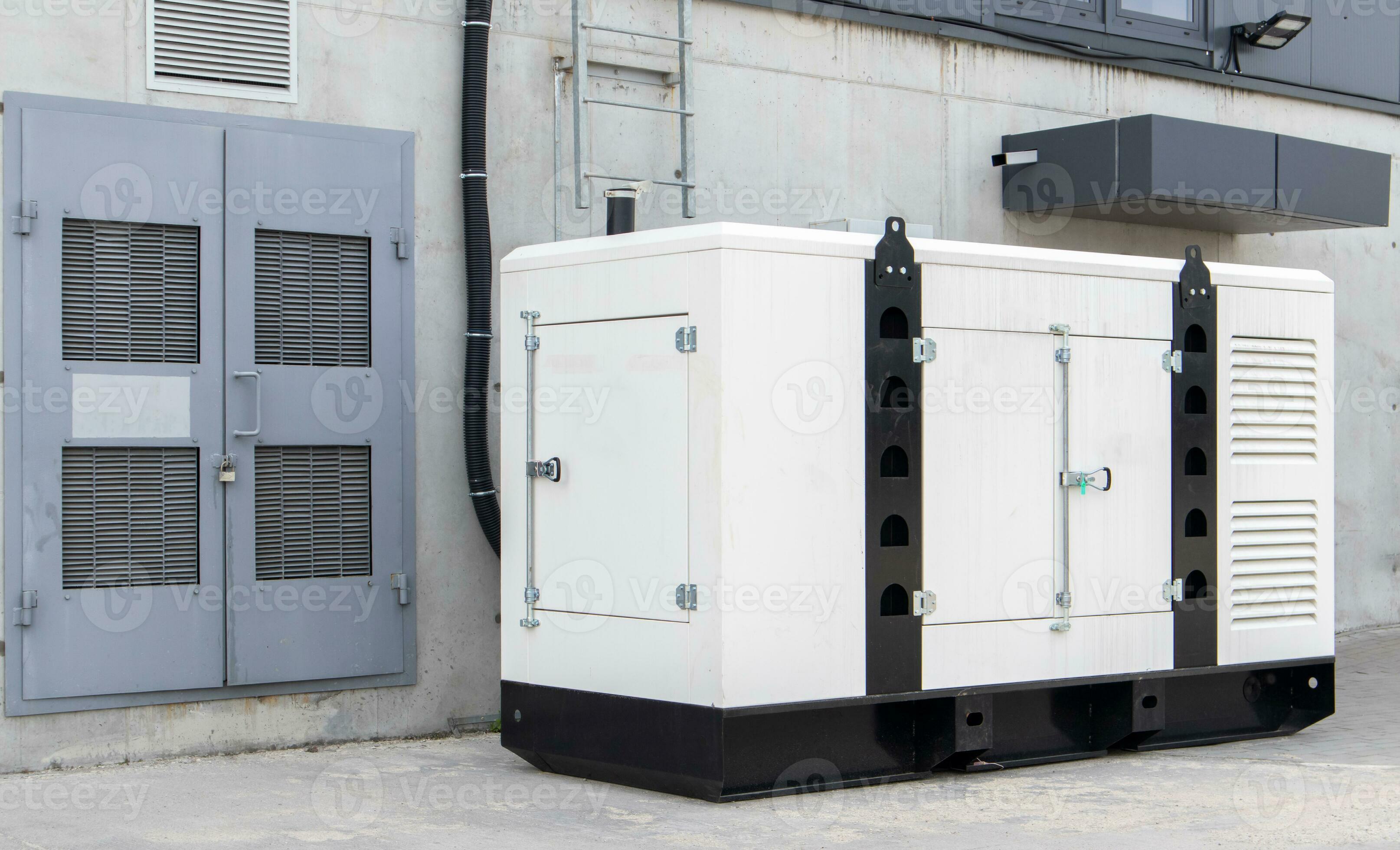 Mobile, standby industrial diesel generator for emergency power supply