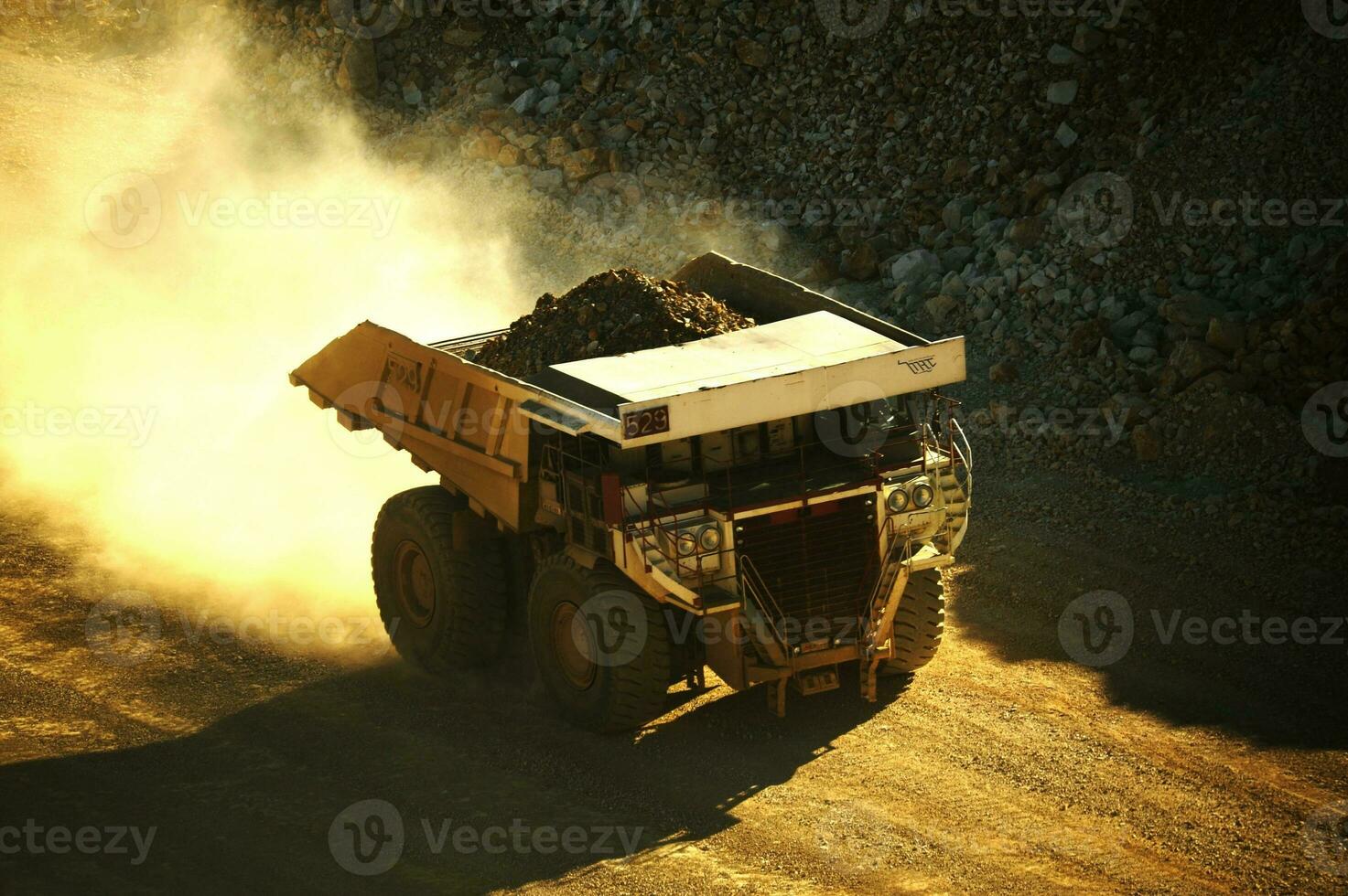 minería camión de cerca foto