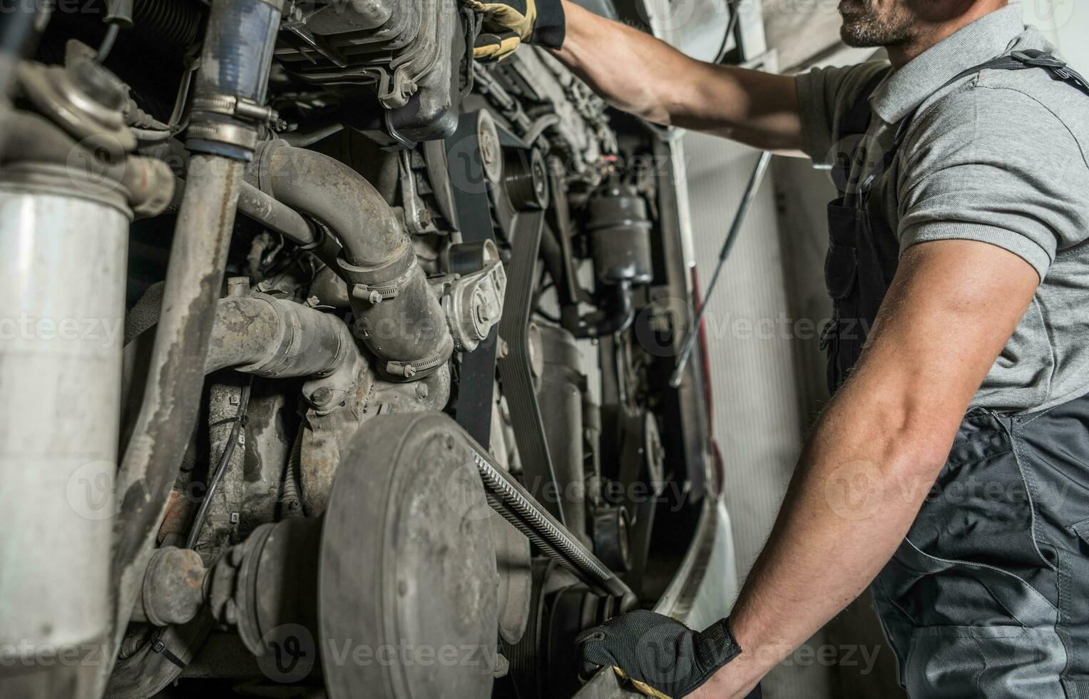 comercial vehículo diesel motor reparar y mantenimiento foto