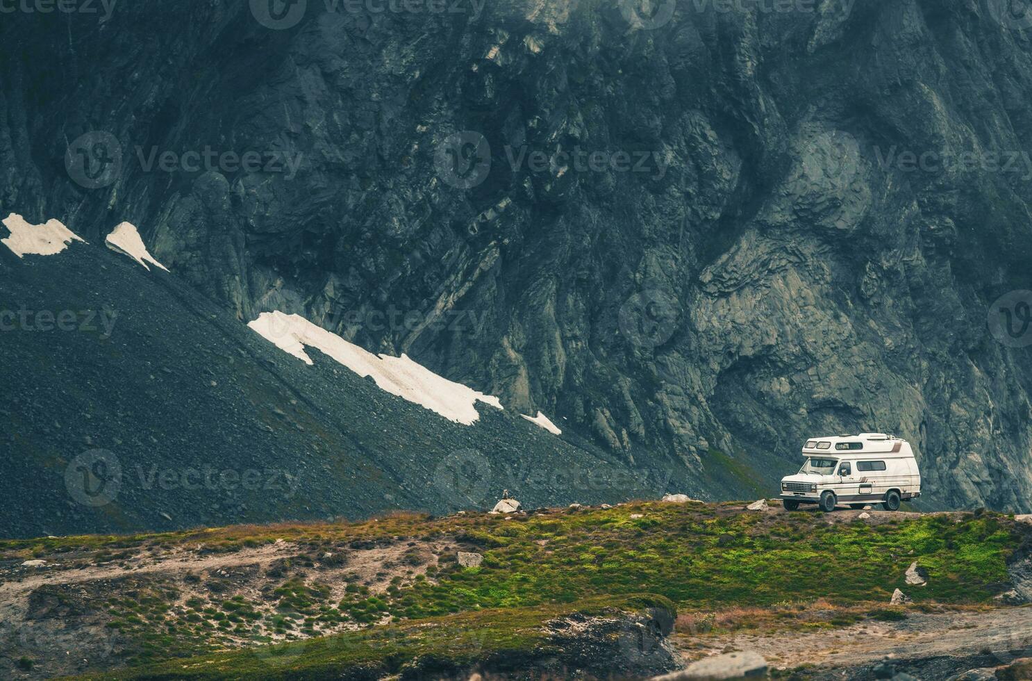 Wild Camping in the Camper photo
