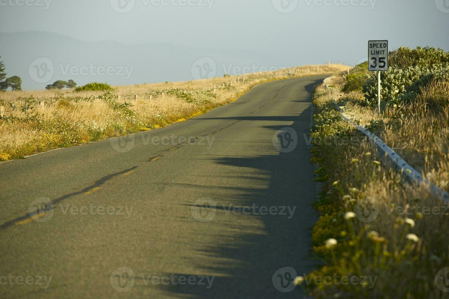 Afuera la carretera ver foto