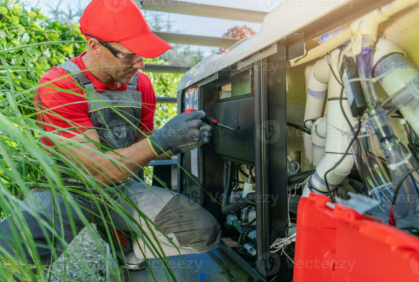 Hot Tub Problem Resolving By Professional SPA Technician photo