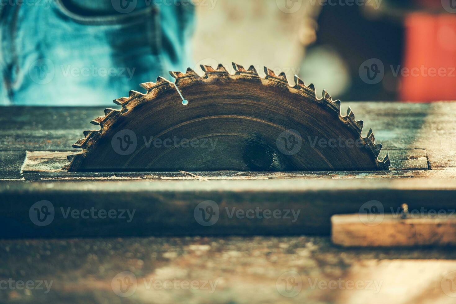 Circular Woodwork Saw photo