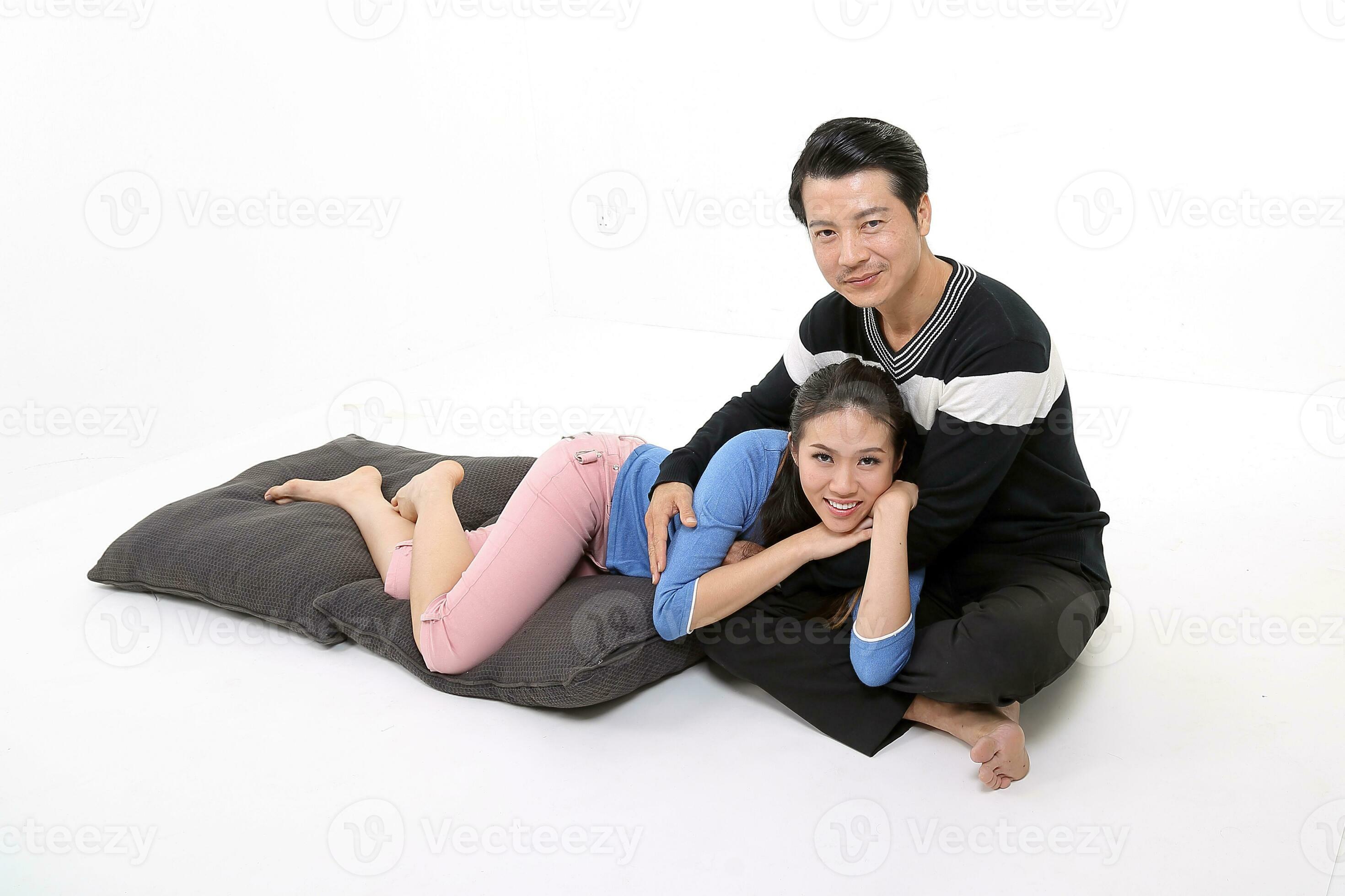 Aita For Sitting On My Husbands Lap - 2db6zz3