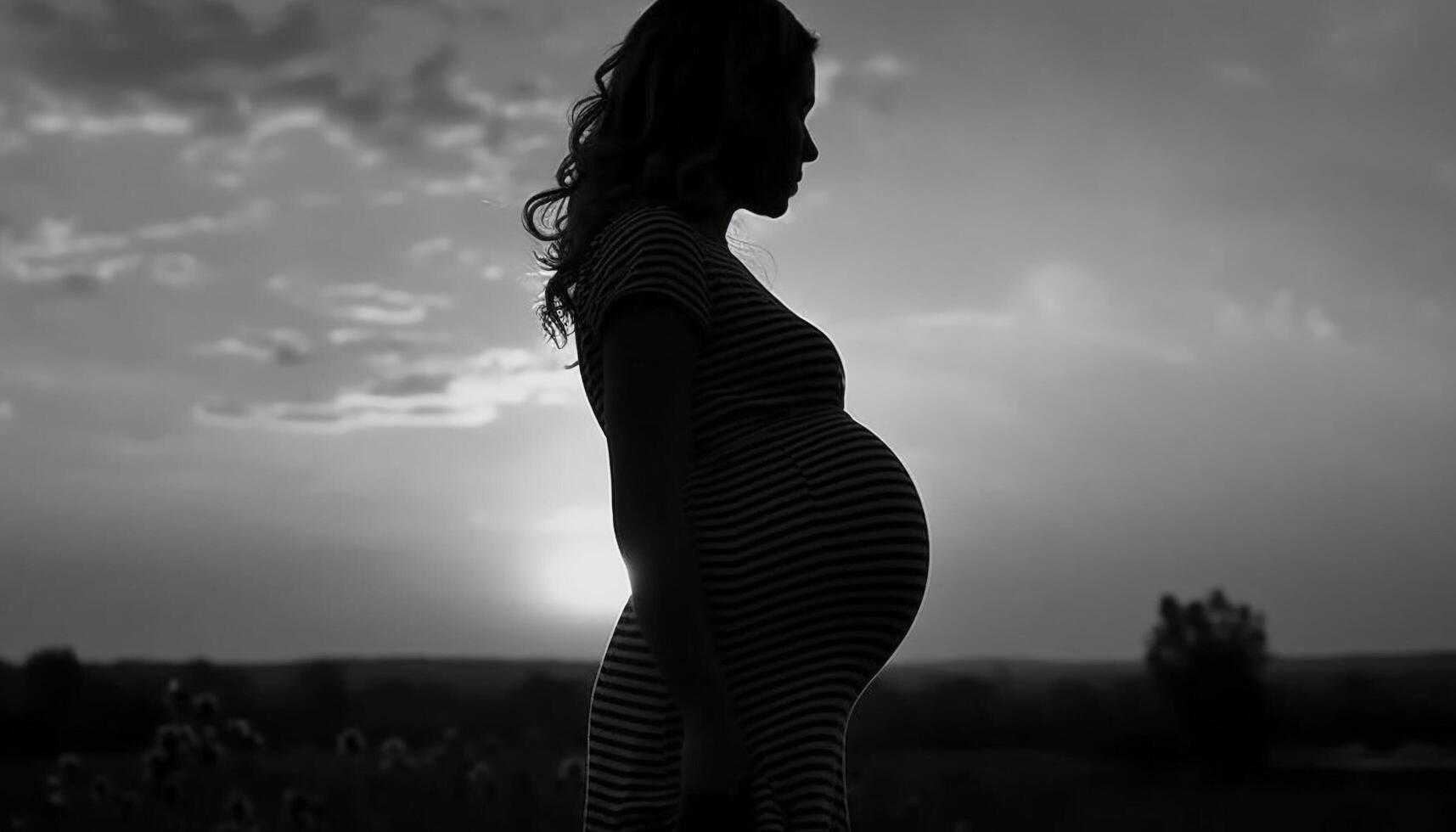 embarazada mujer en pie en naturaleza, abrazando nuevo vida con amor generado por ai foto