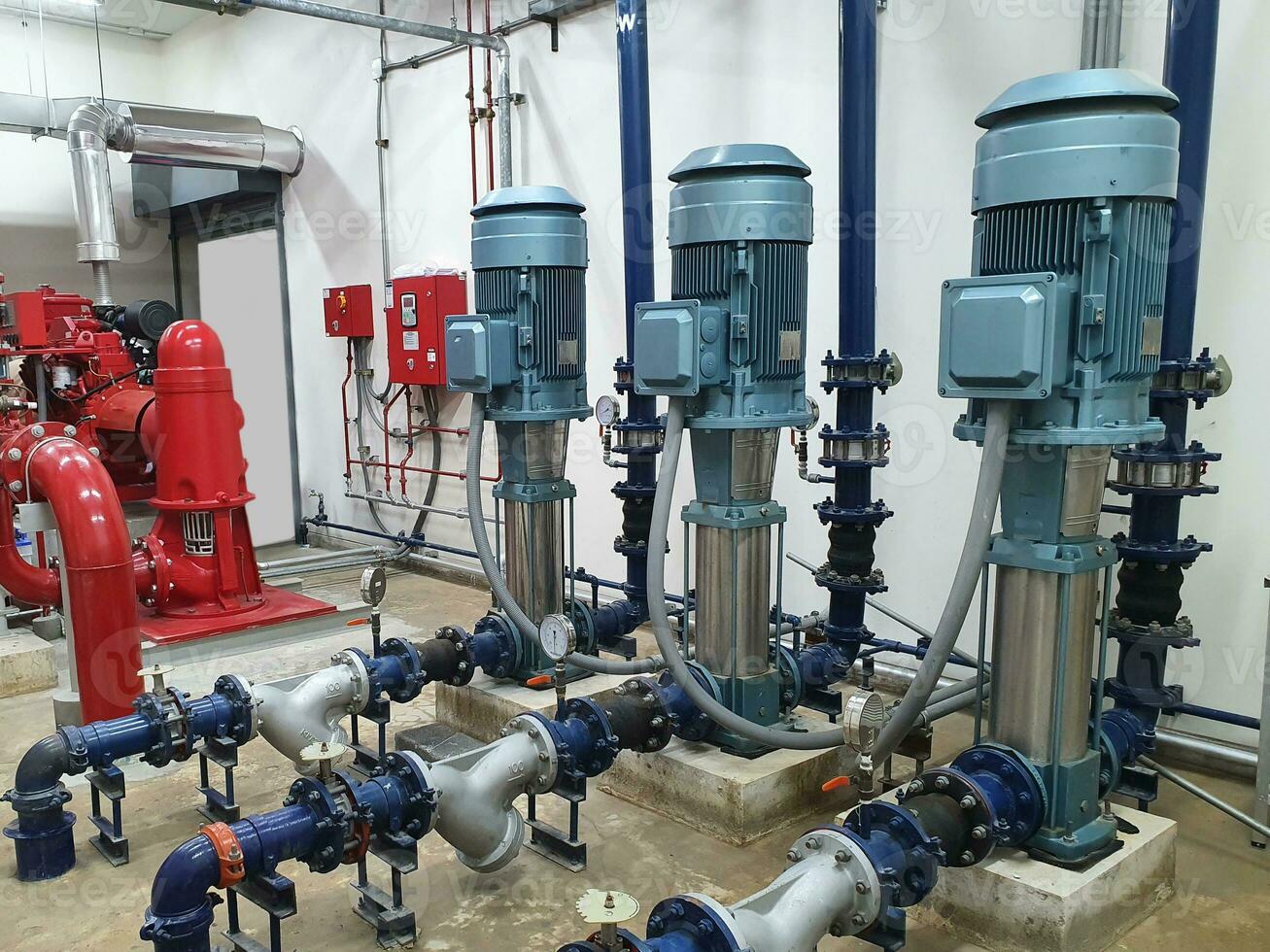 Water pump system in the building photo