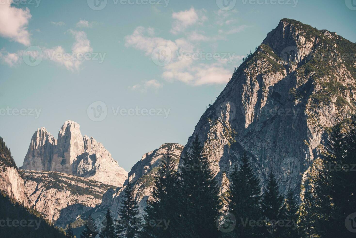 dolomitas laverado picos foto