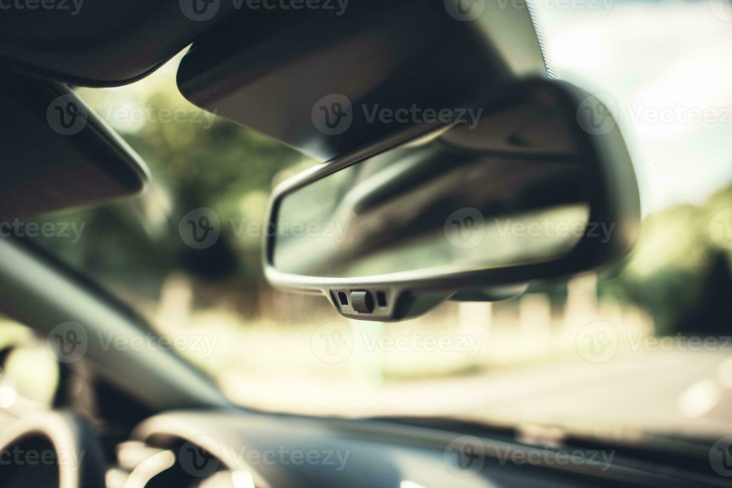 Vehicle Inside Rear View Mirror photo