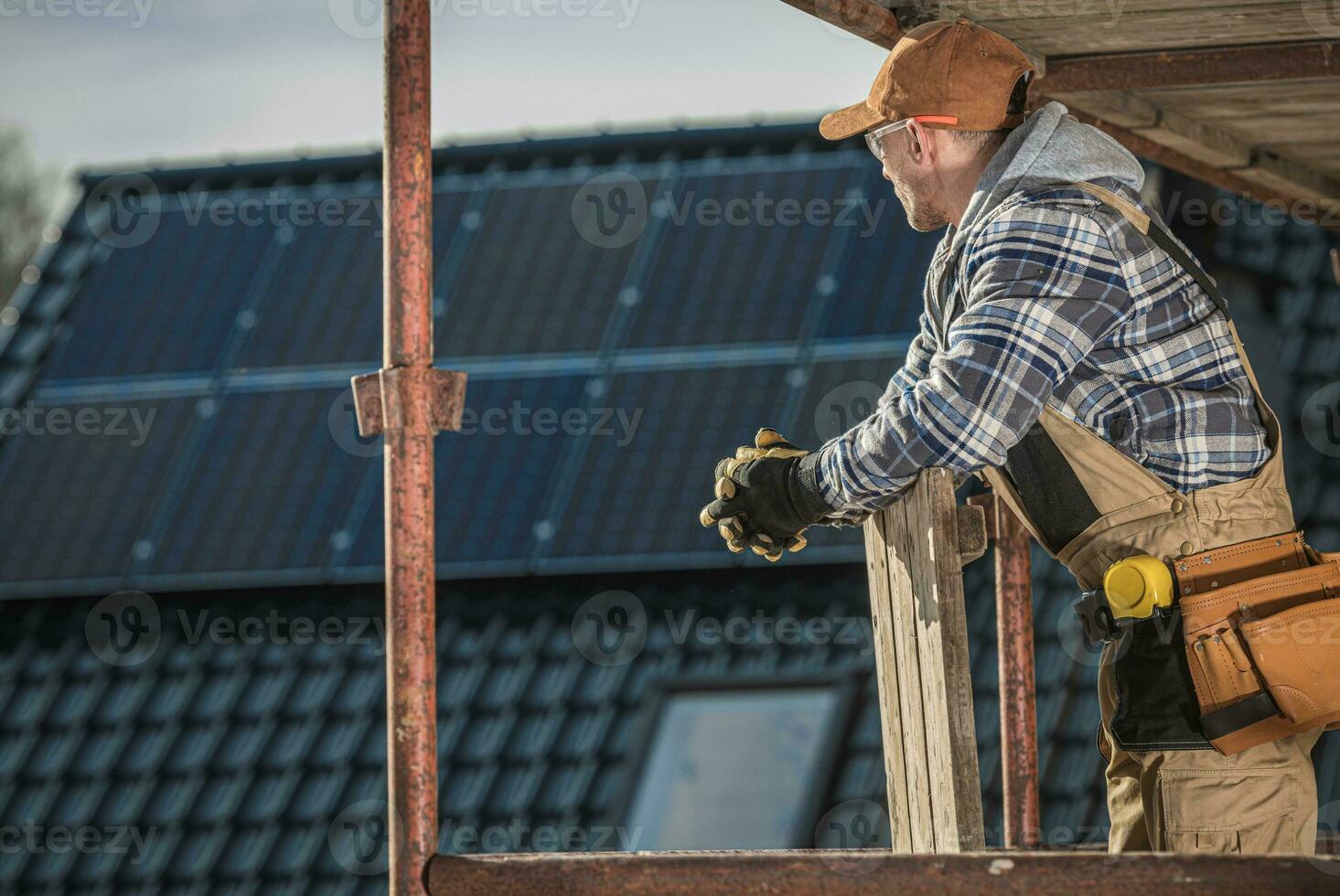 pensativo construcción trabajador foto