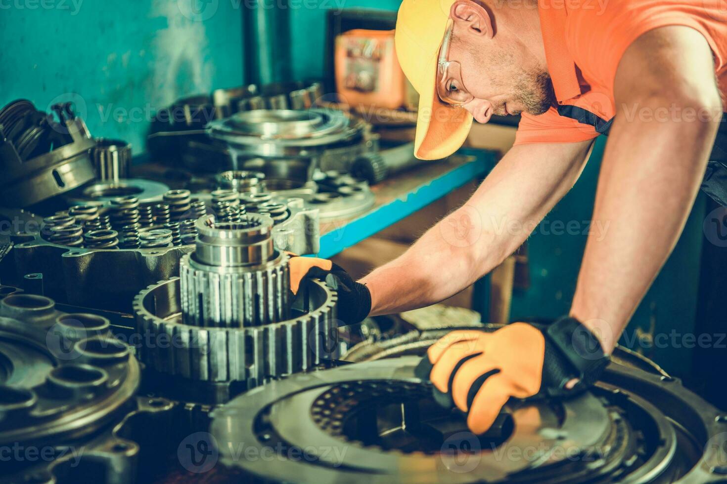 Heavy Equipment Parts photo