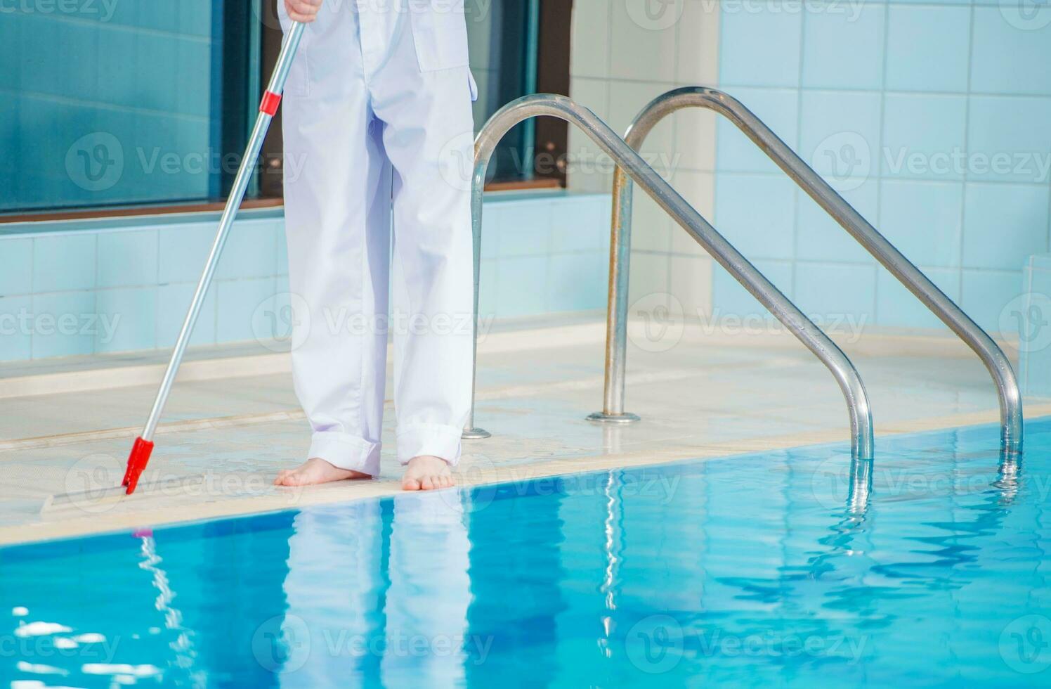 Swimming Pool Cleaning photo