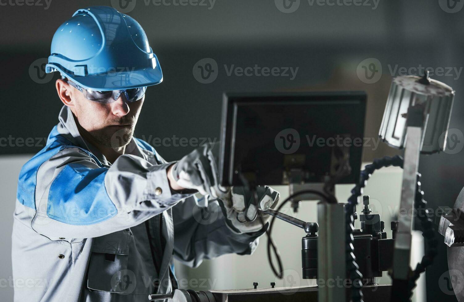 torno metalurgia trabajador foto