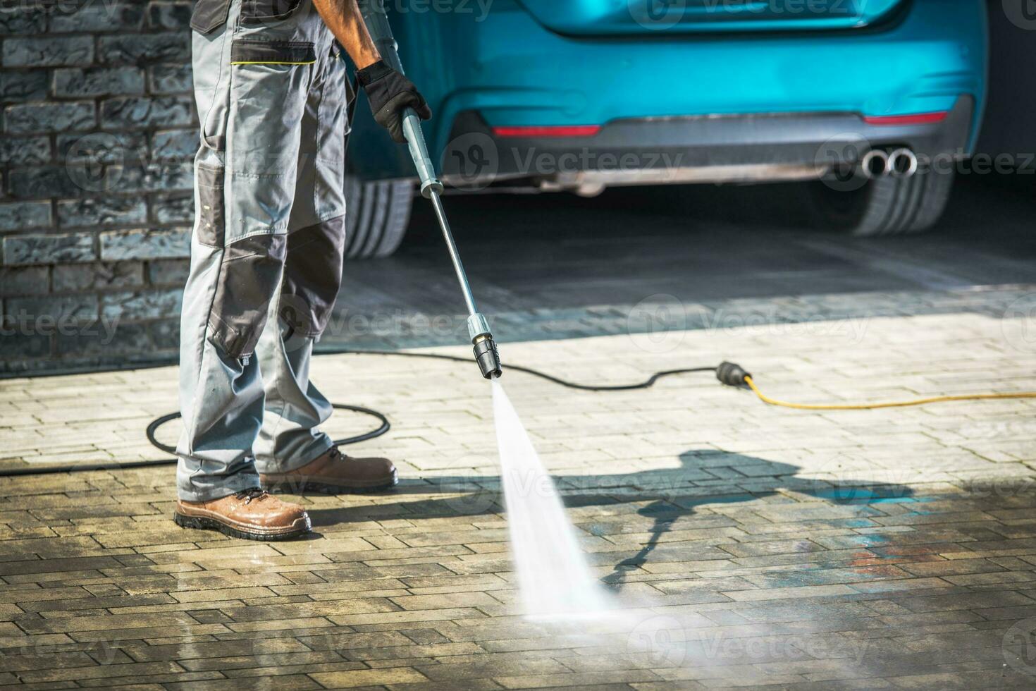 Cobble Driveway Washing photo