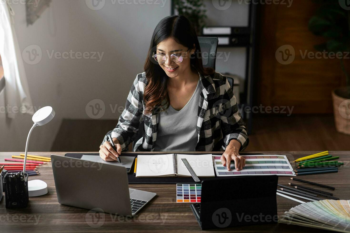 Graphic designer working with creativity editor ideas designer concept. photo