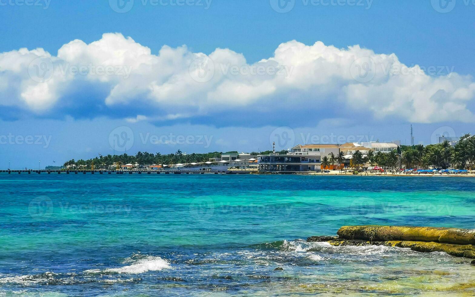 playa caribeña tropical agua clara turquesa playa del carmen méxico. foto