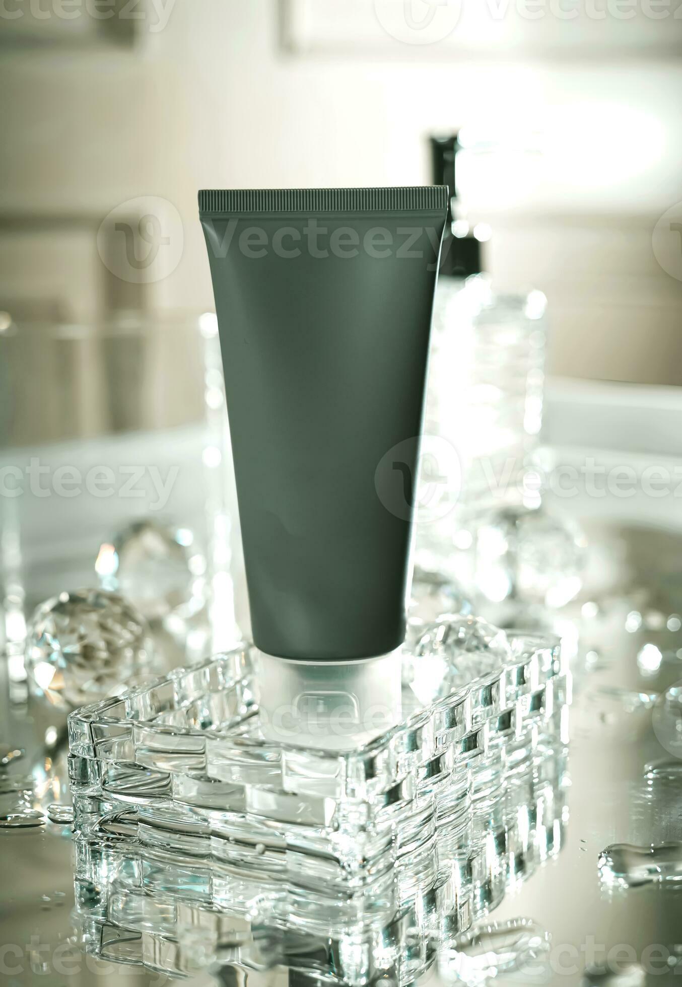 Unbranded blank cosmetics, soap, skincare, cream and shampoo packaging on a  fresh background. Skincare female and male skincare products packaging  24690926 Stock Photo at Vecteezy