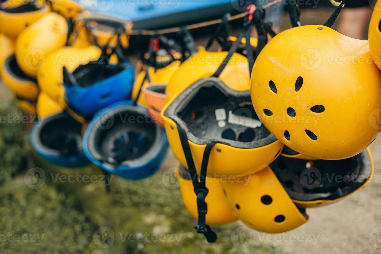 amarillo protector durable el plastico cascos para canotaje paseo en barco - personal protector equipo - activo Deportes foto