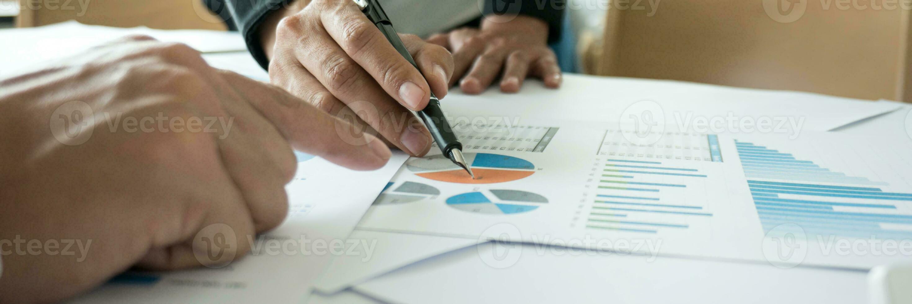 Team leader Business People Meeting Design Ideas professional investor working new start up project. business workers working discussing together planning in office. photo