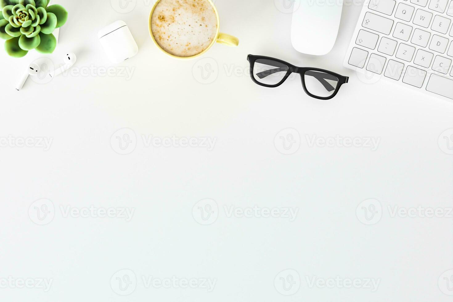 Topview of desktop white desk,working space,working background. photo